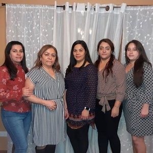 Meet your Posher, Elena